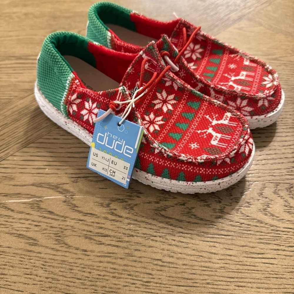 Hey Dude Wally Shoes Girls Size 1 Jolly Jingle Christmas Slip On Holiday Y1-L2